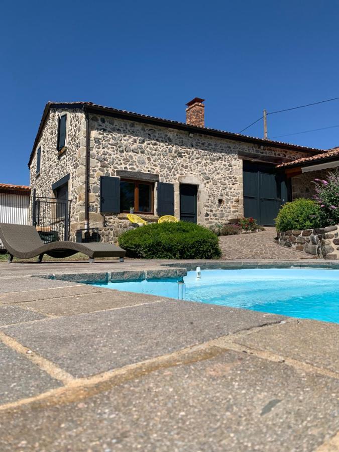 Flat Domaine Des Pierres D Auvergne מראה חיצוני תמונה