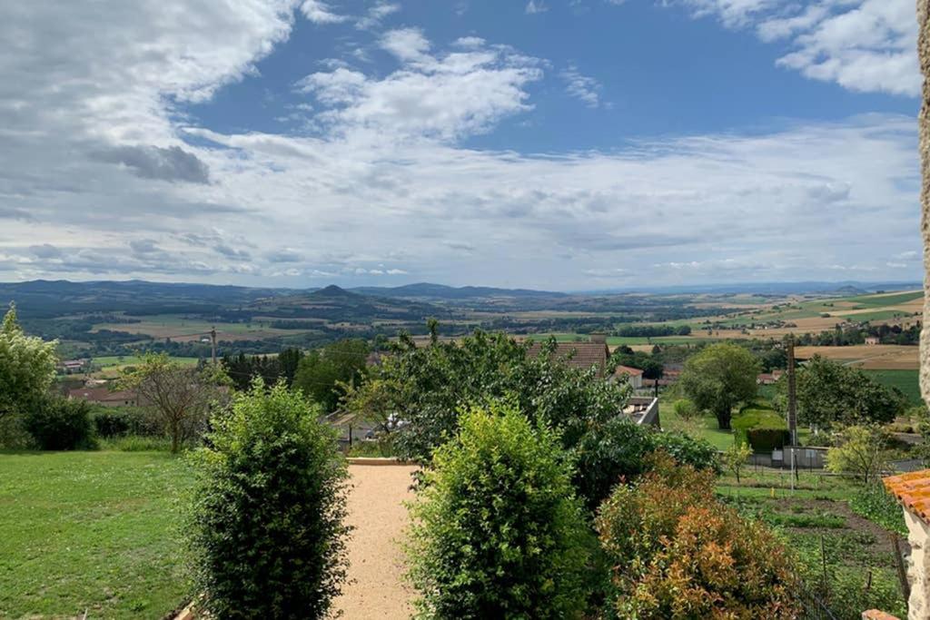 Flat Domaine Des Pierres D Auvergne מראה חיצוני תמונה